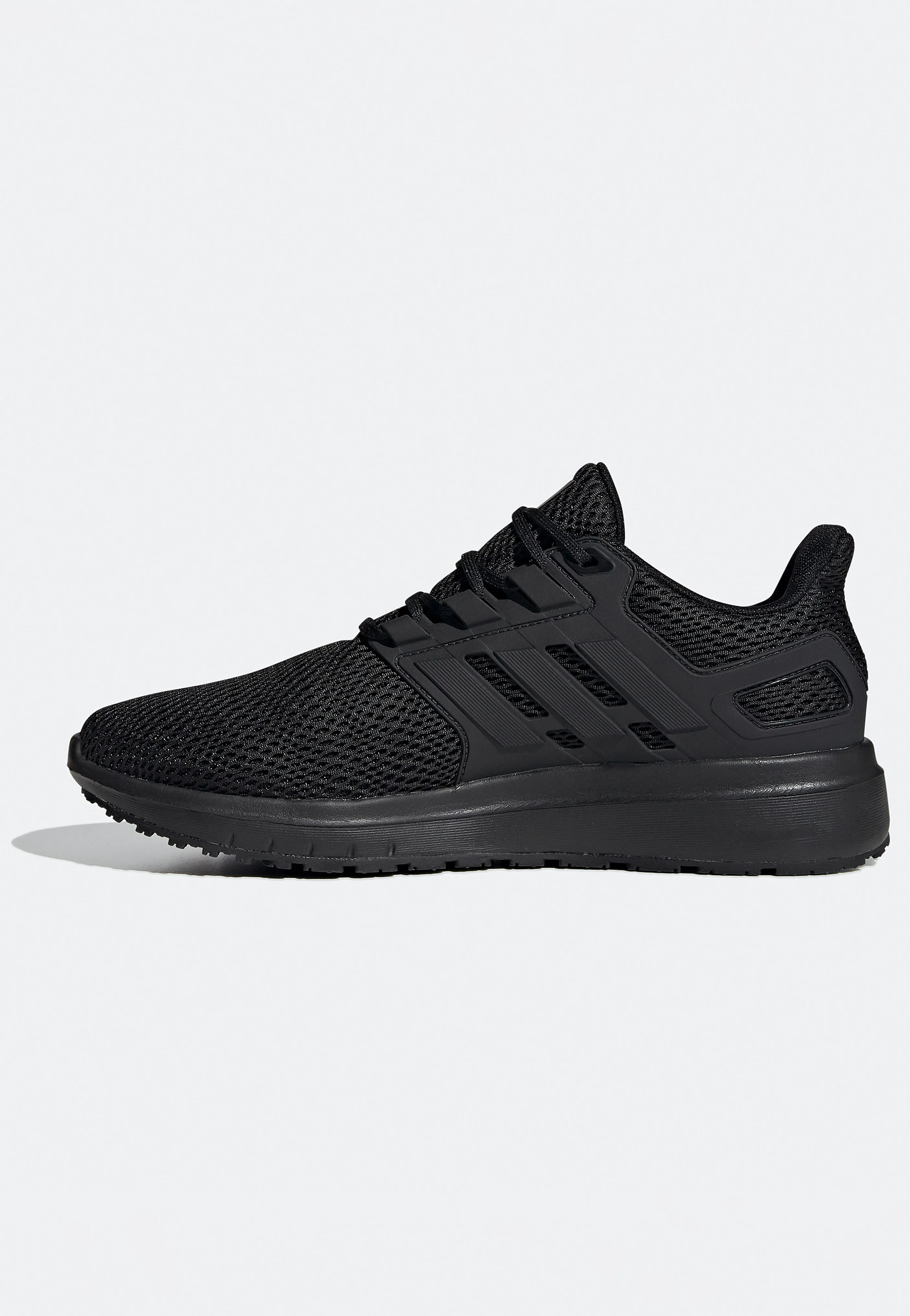 Adidas - Ultimashow Cblack/Cblack/Ftwwht - Shoes